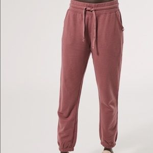 Pact Essential Sweatpant Marsala